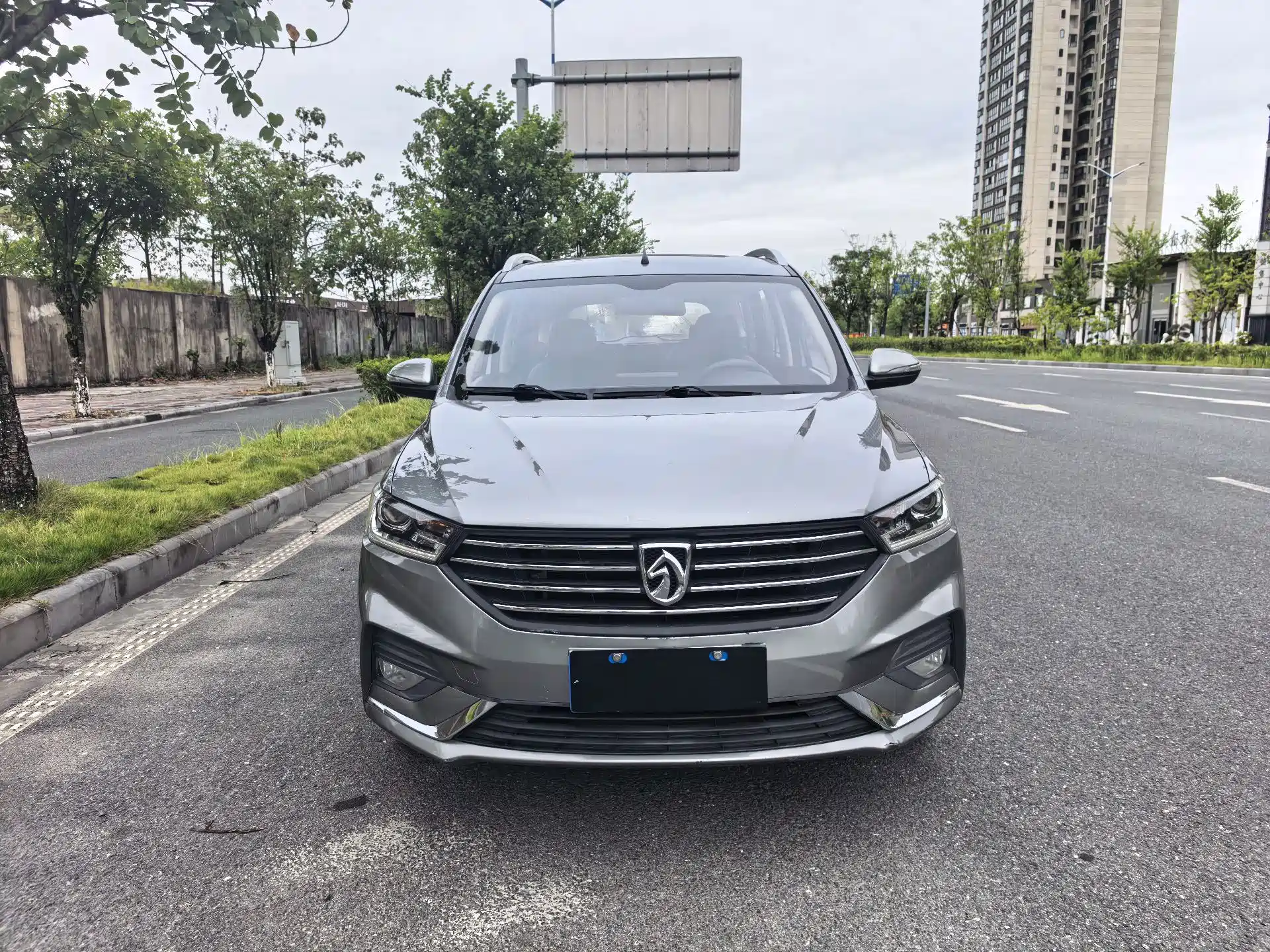 Фото 2 - Baojun 360