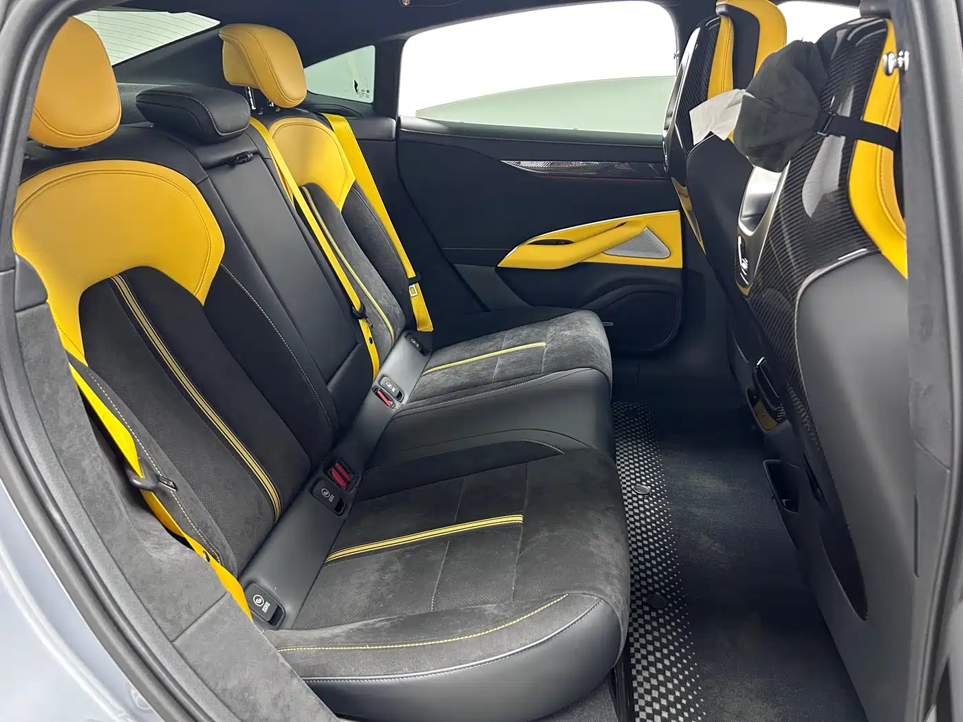 XIAOMI CAR XIAOMI SU7 ULTRA