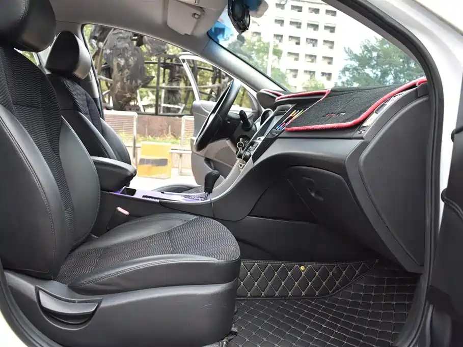 Hyundai Sonata 2012 2011 2.0L Auto Leading Edition