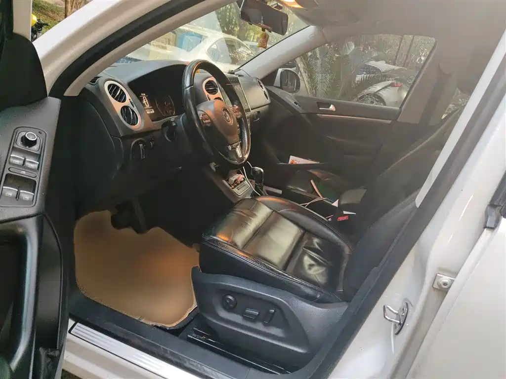 Volkswagen Tiguan 2015 1.8TSI Automatic 2WD Comfortline фото 8
