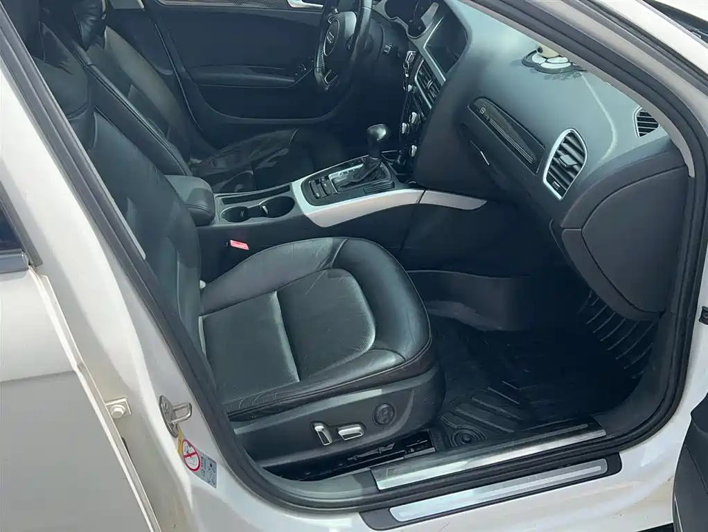 Audi A4L 2015 35 TFSI Auto Standard фото 16