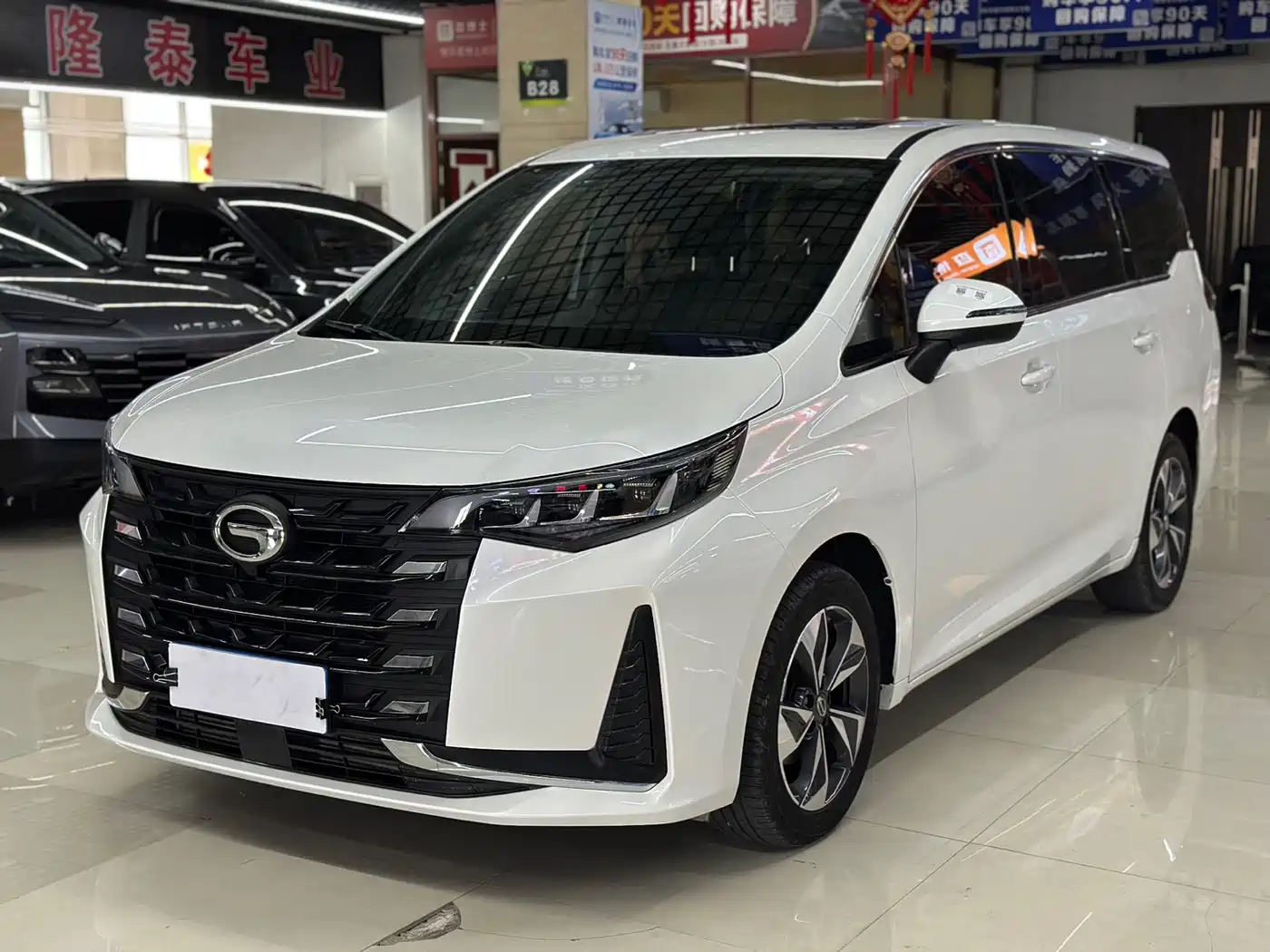 GAC Trumpchi Trumpchi M6 2021 270T DCT Luxury Edition (7-Seater)