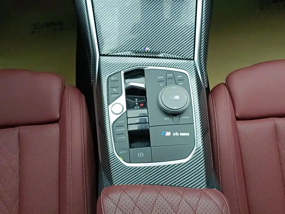BMW 3 Series 2024 325i M Sport Package фото 16
