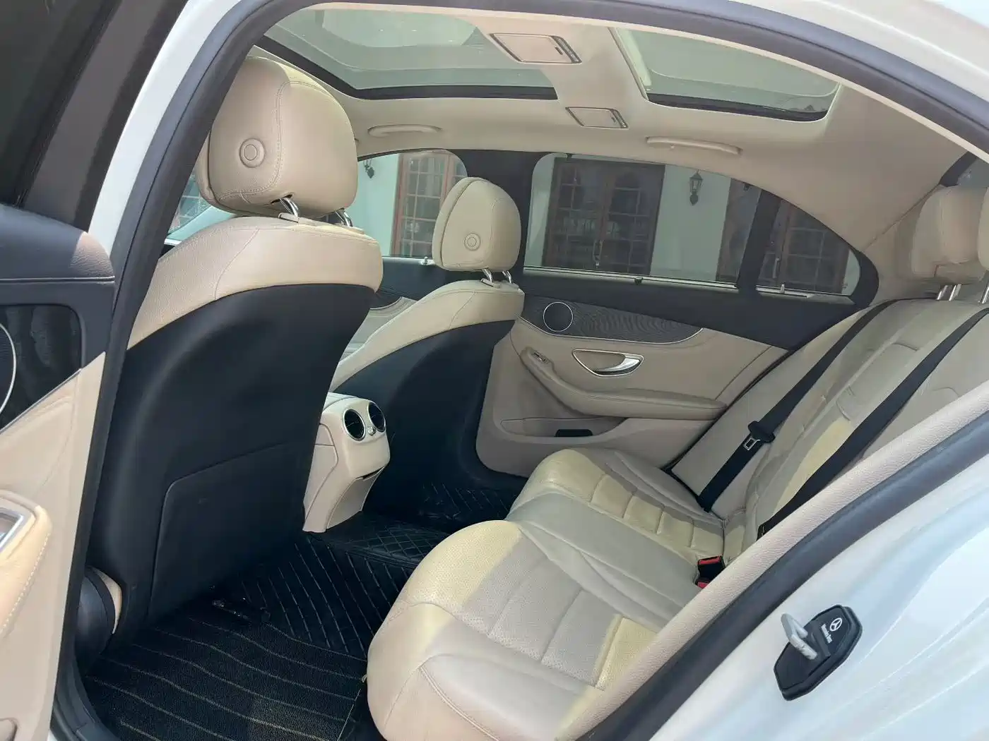 Mercedes-Benz C-Class 2015 C 200 L Sport фото 8