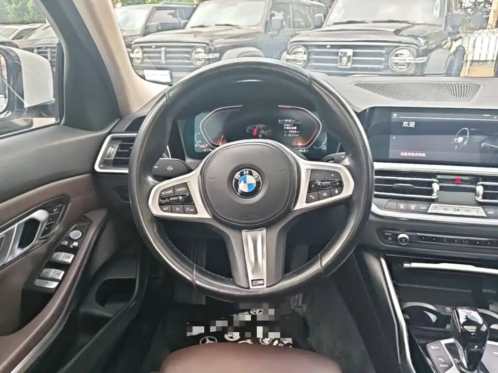 BMW 3-SERIES