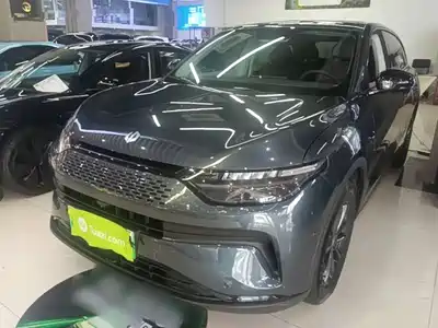 Leapmotor C11