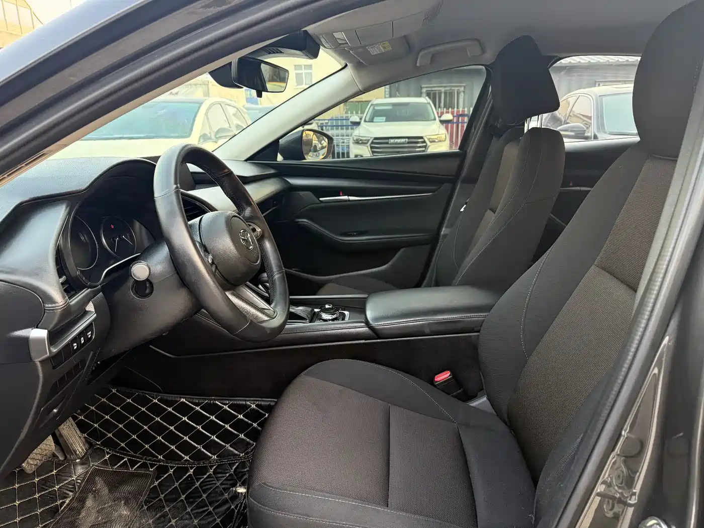 MAZDA 3 ANGKESAILA