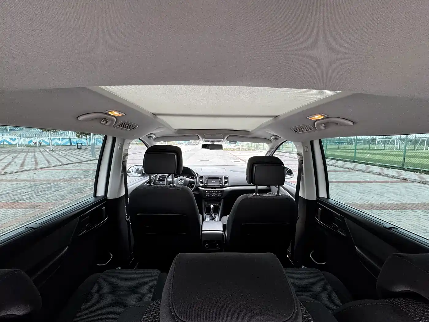 Volkswagen Sharan 2016 2014 2.0TSI Standard