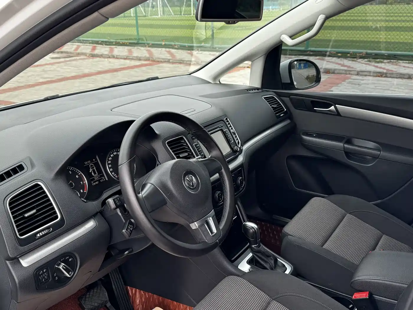 Volkswagen Sharan 2016 2014 2.0TSI Standard