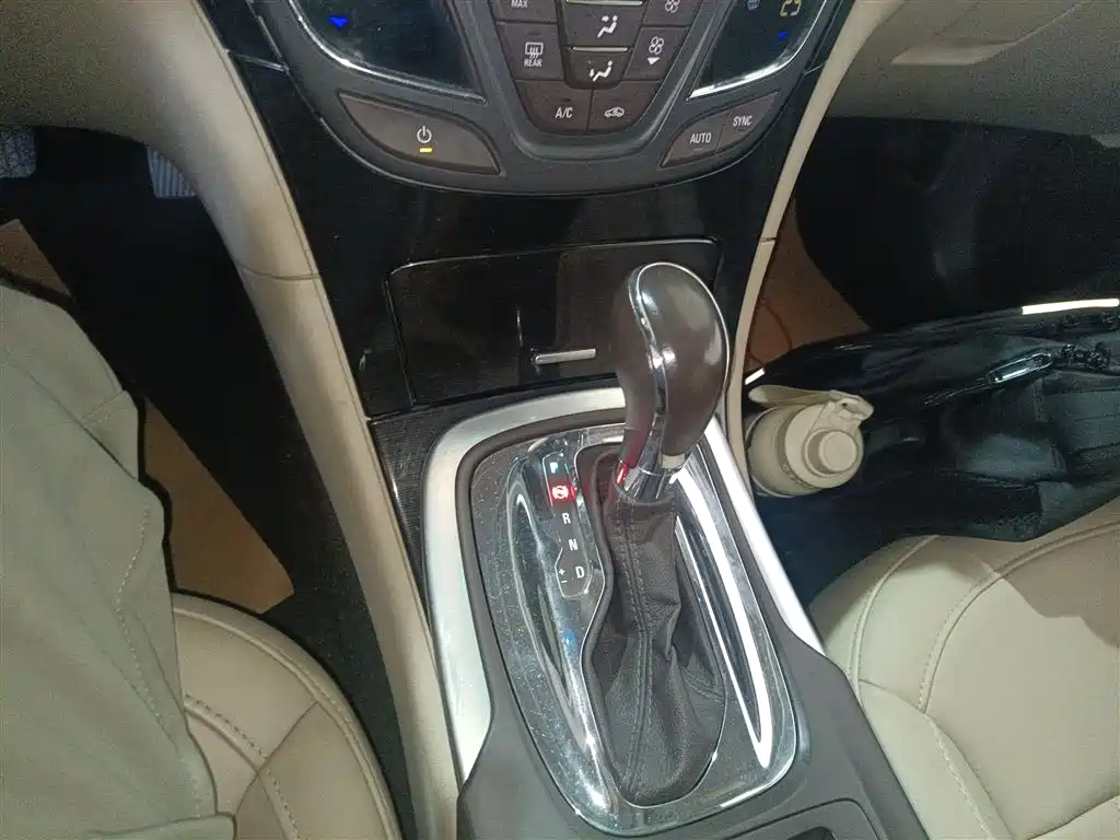 Buick Regal 2014 2.0L Elite Fashion Type фото 10