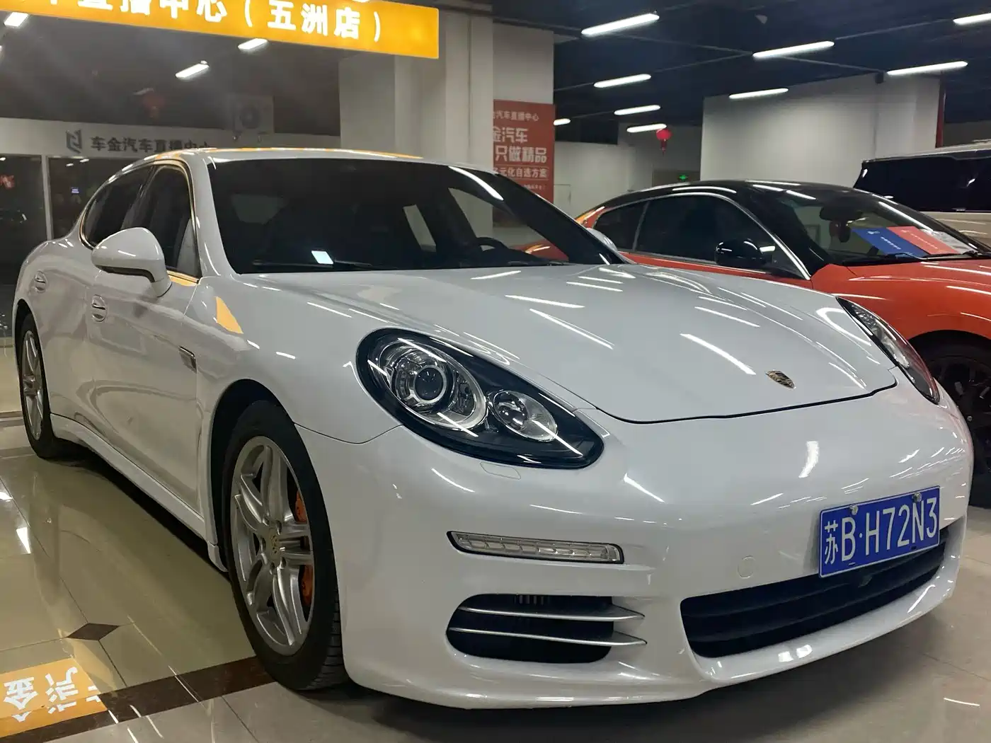 Porsche Panamera 2014 Panamera 4 3.0T фото 3