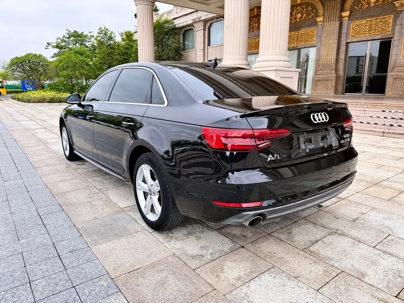 Audi A4L 2017 Plus 40 TFSI Fashion фото 13