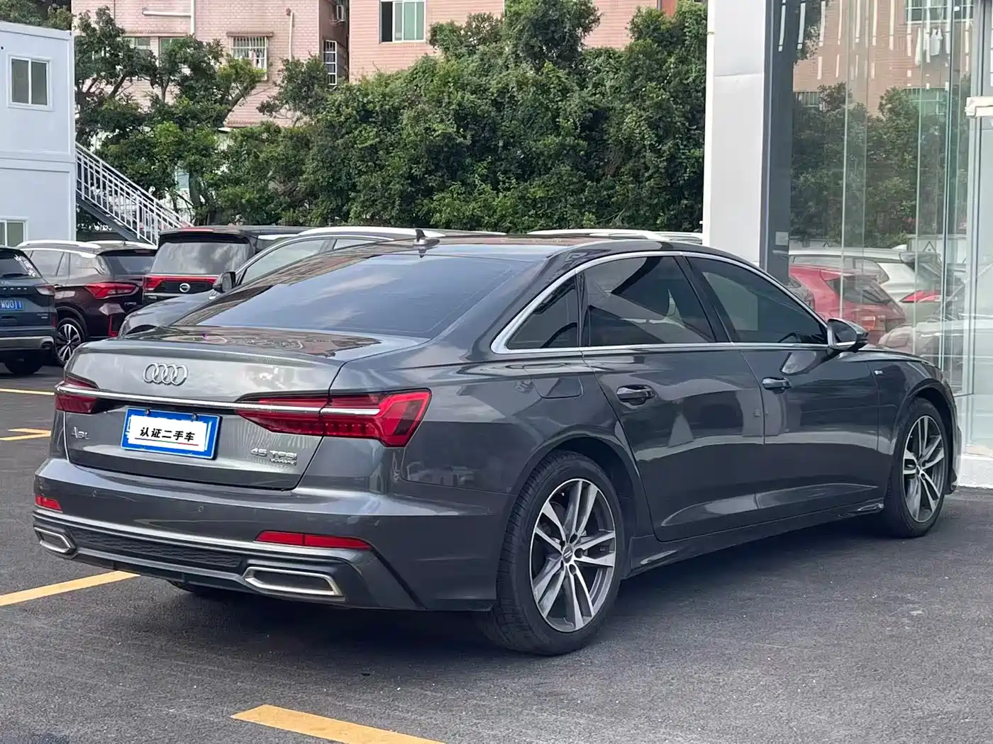 Audi A6L 2021 40 TFSI Luxury Sport фото 4