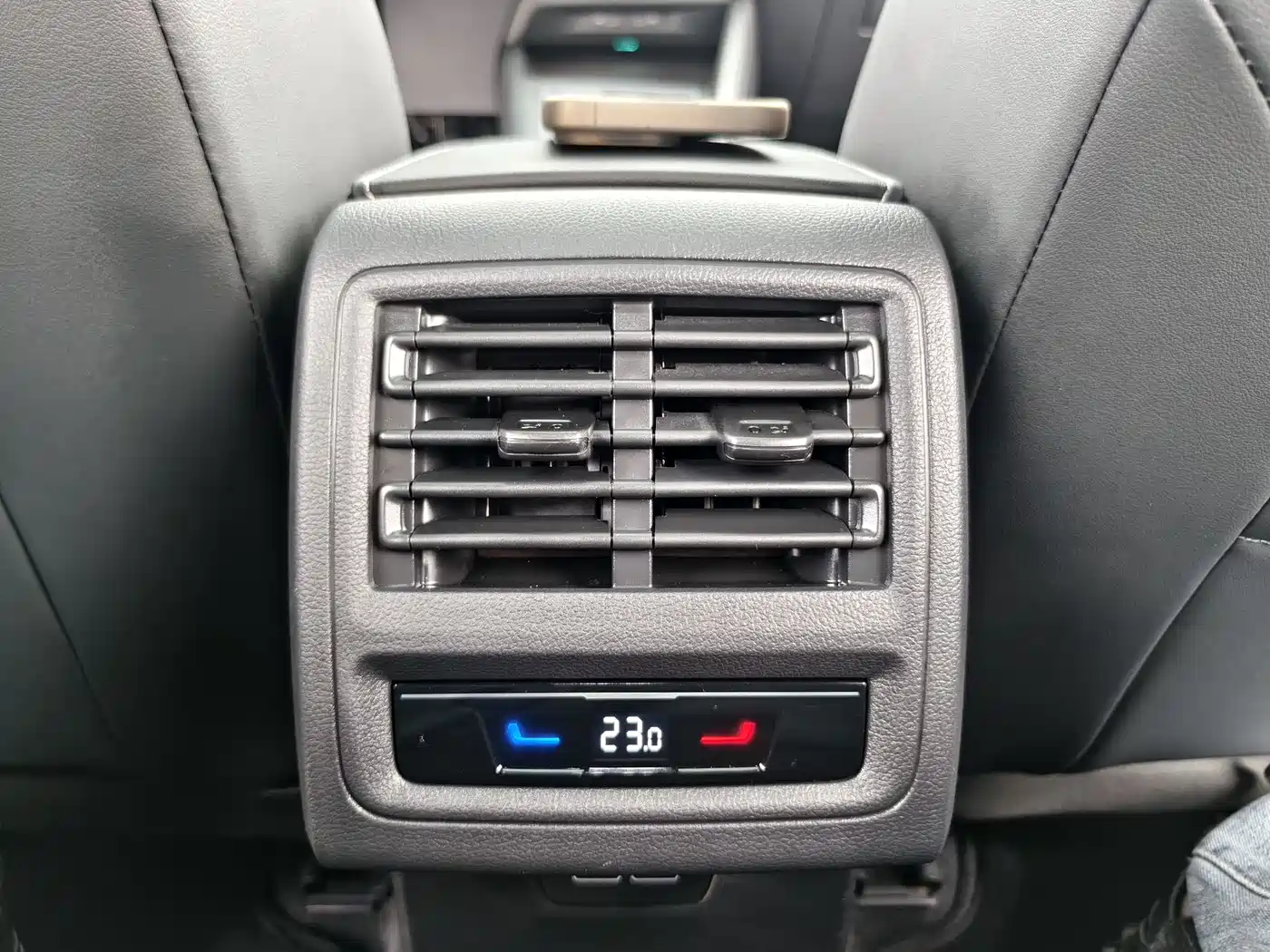 Volkswagen Golf 2023 280TSI DSG R-Line Lite фото 19