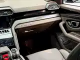Фото 7 - Lamborghini Urus