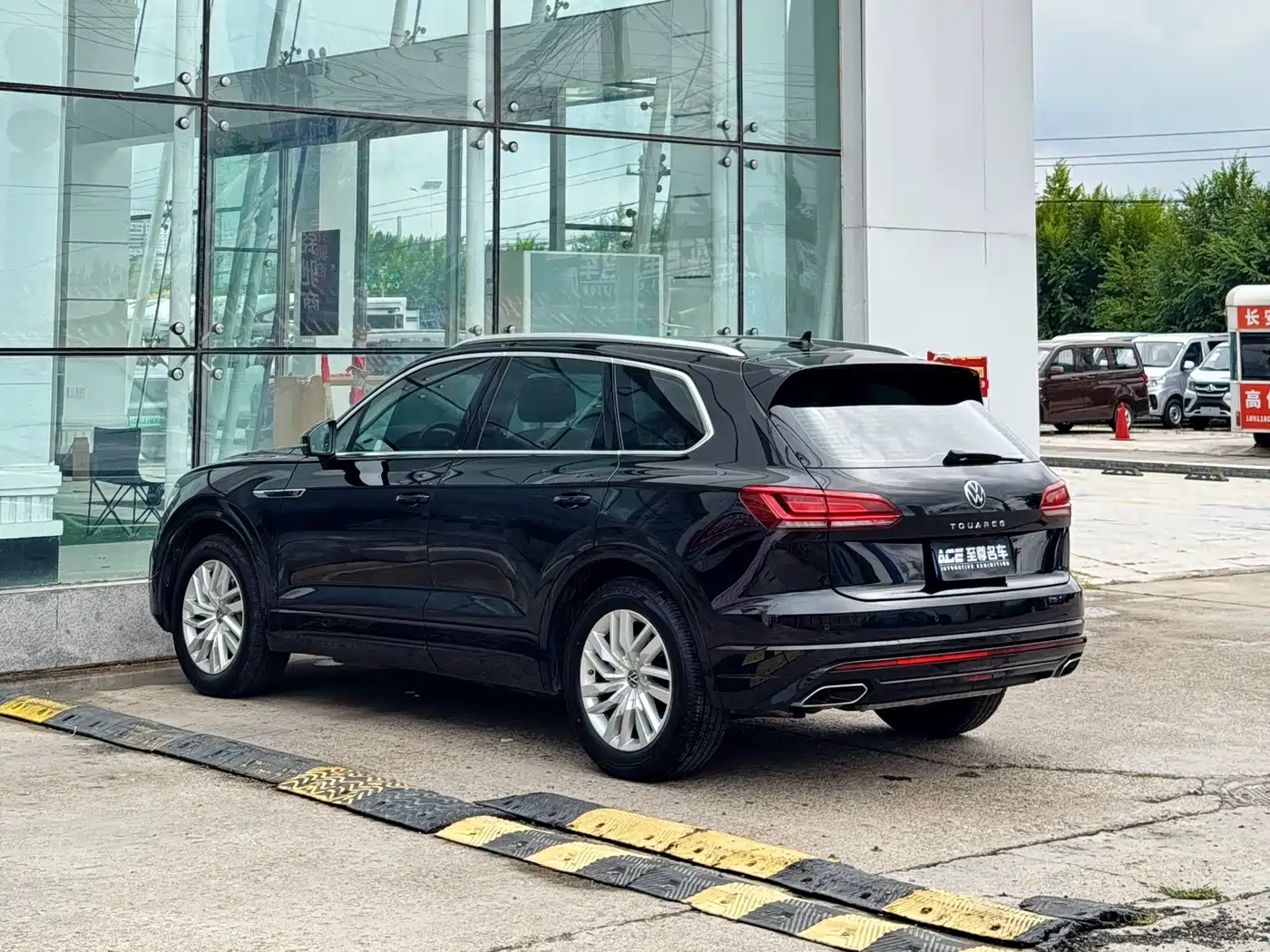 Volkswagen Touareg 2024 2023 2.0TSI R-Line Edition