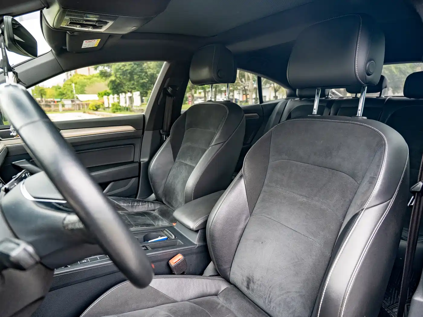 Volkswagen FAW-Volkswagen CC 2019 330TSI Elegance Edition China VI фото 12