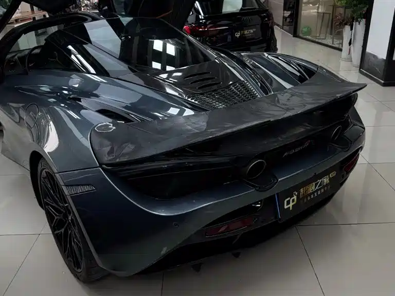 Photo 8 - McLaren 720S