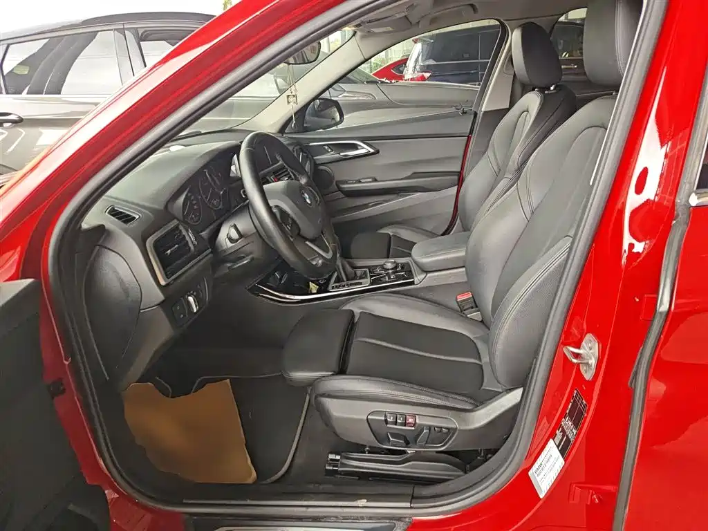 BMW 1 Series 2017 118i Sport фото 15