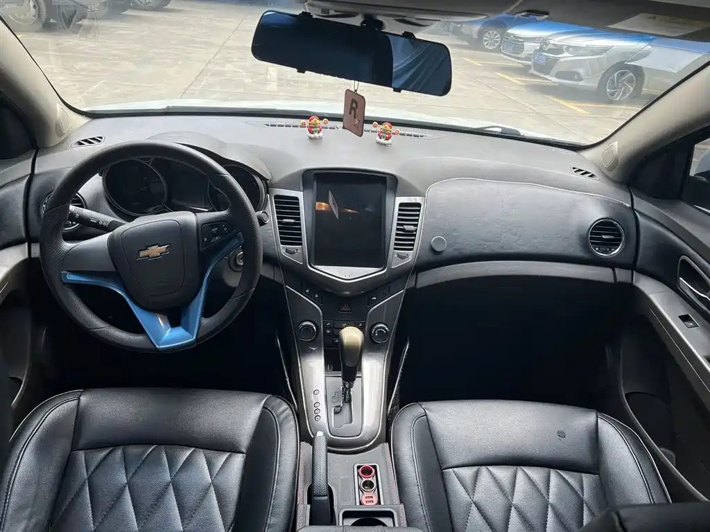 Chevrolet Cruze 2015 1.5L Classic SE AT фото 4