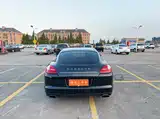 Photo 5 - Porsche Panamera