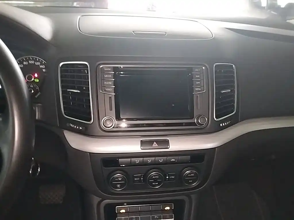 Volkswagen Sharan 2018 2018 380TSI Comfort 7-Seater