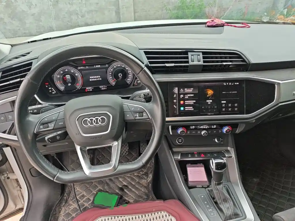 Фото 10 - Audi Q3
