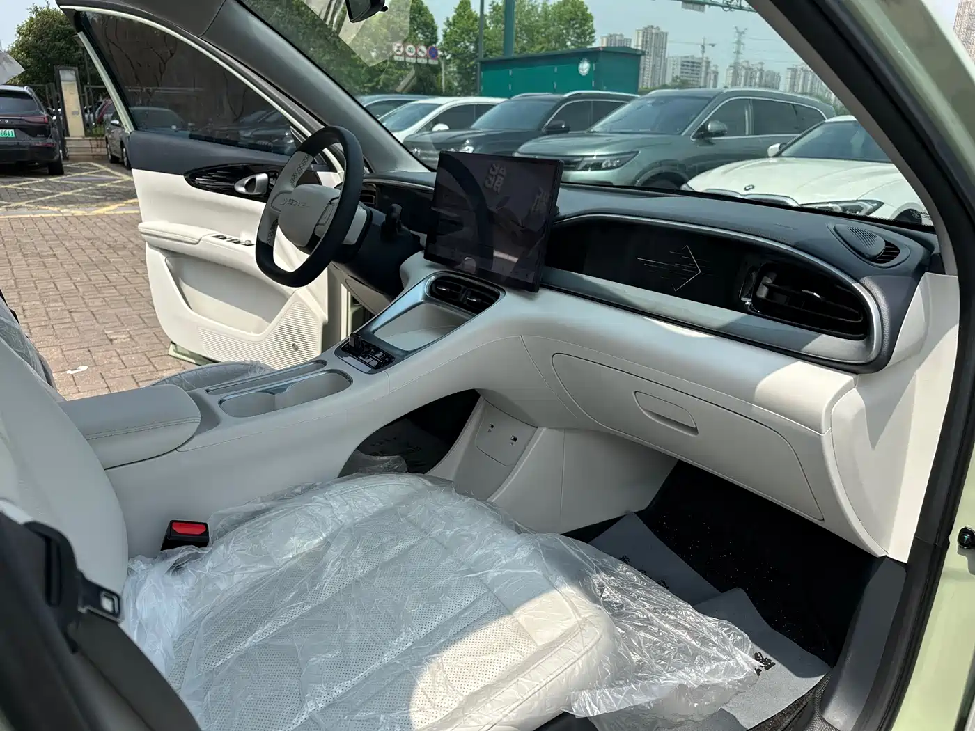 Geely Galaxy Starry Wish 2025 UP 410km Explorer Edition фото 11