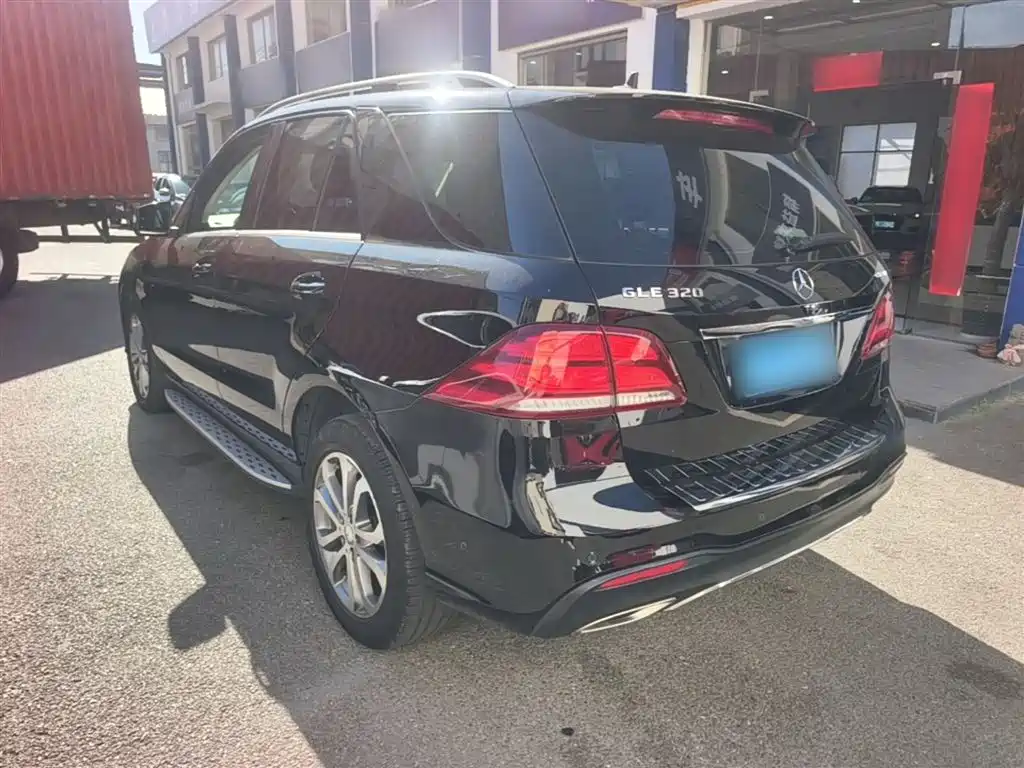 Mercedes-Benz GLE 2017 GLE 320 4MATIC Dynamic фото 5