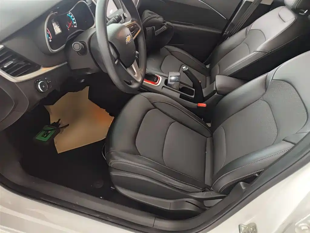 Chevrolet Cavalier 2019 320 Automatic Joy Edition фото 15
