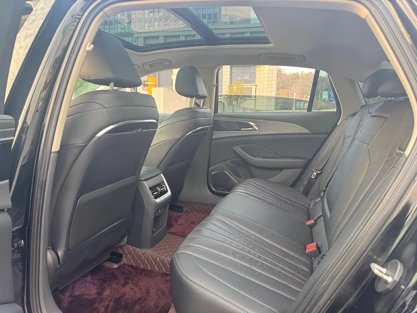 Hongqi H5 2023 2.0T Auto Smart Connect Flag Comfort фото 11
