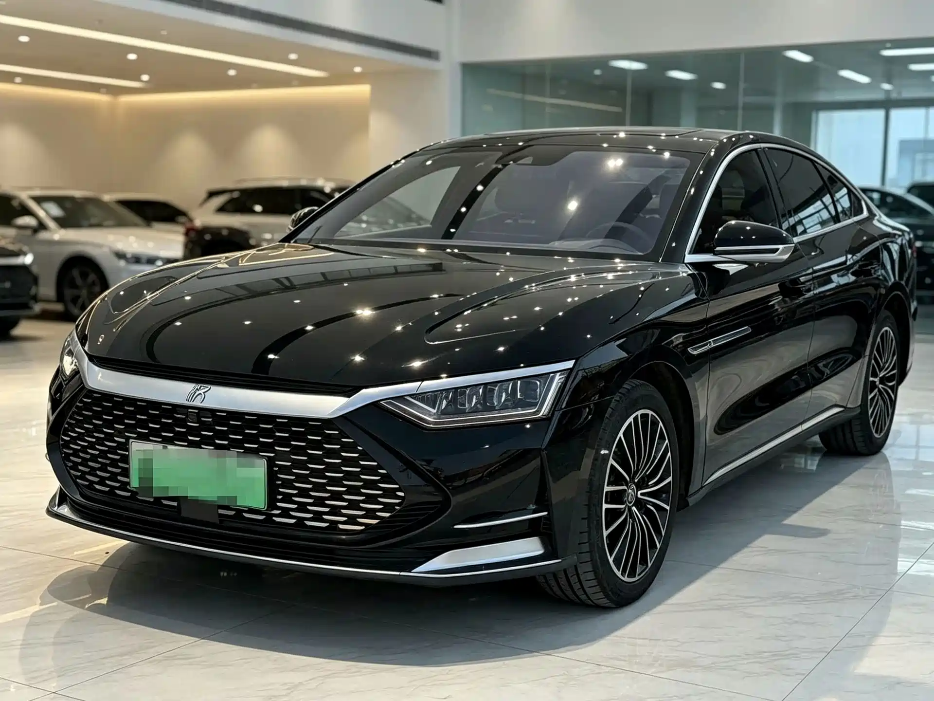 Фото 1 - BYD Han