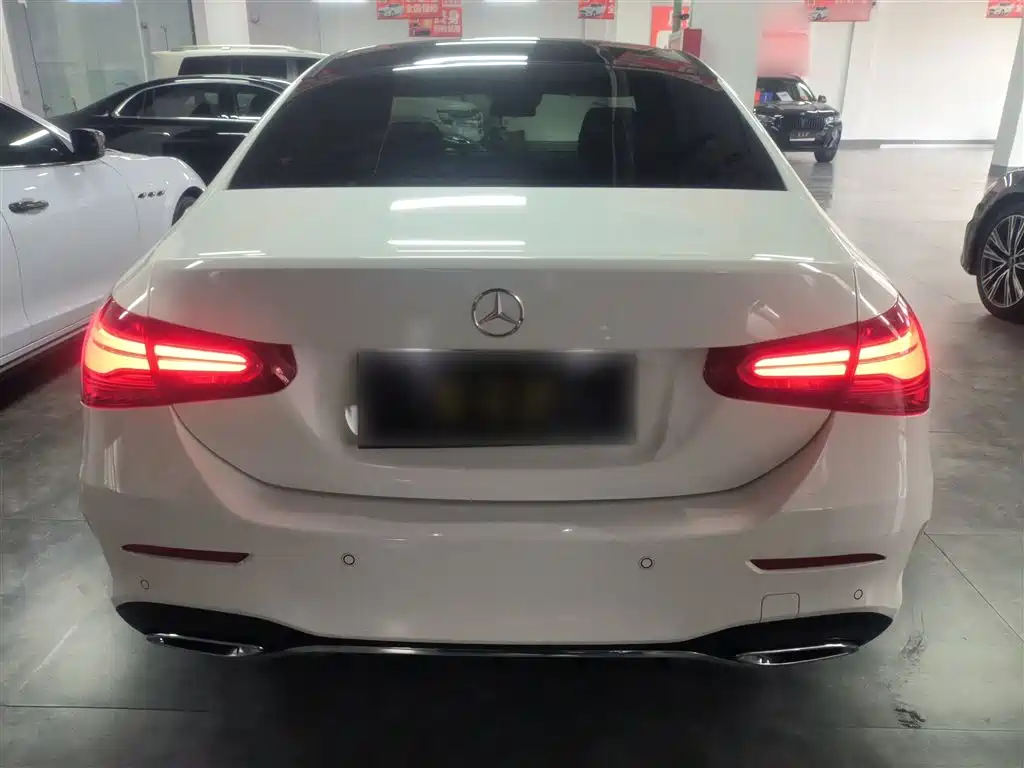 Mercedes-Benz A-Class 2025 A 200 L Fashion Edition фото 4