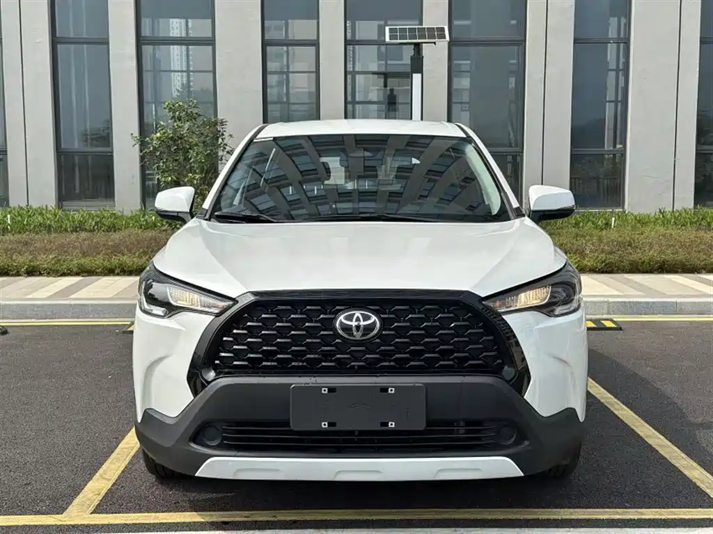 Toyota Corolla Cross 2023 2.0L Pioneer Edition фото 23