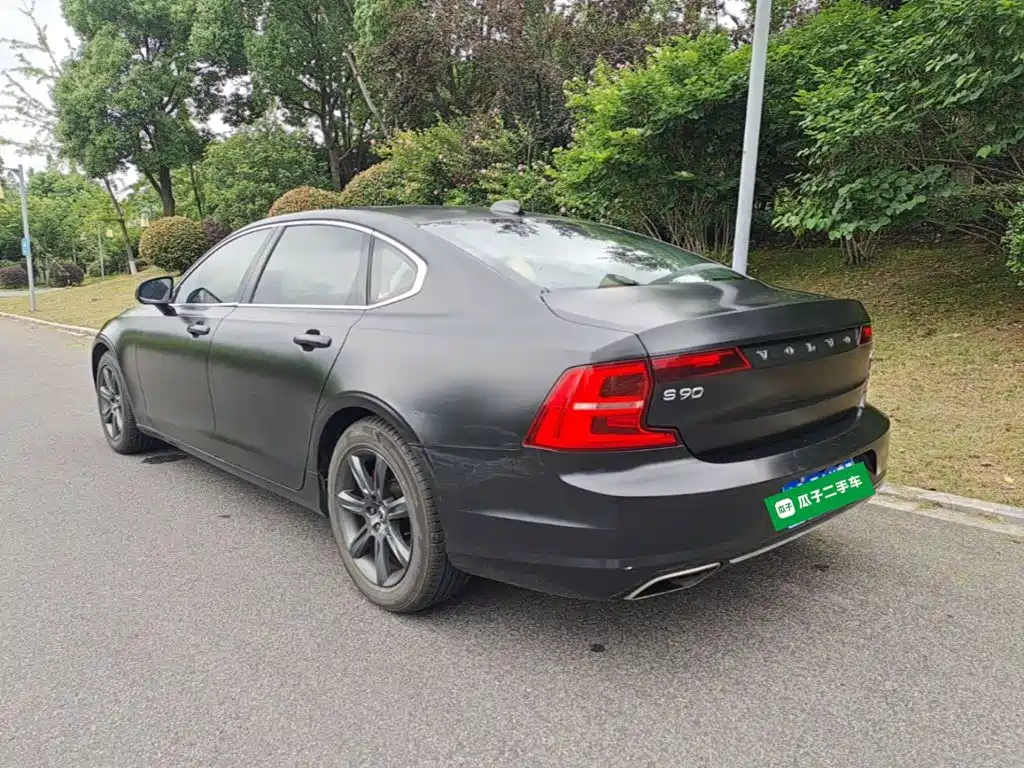 Фото 5 - Volvo S90
