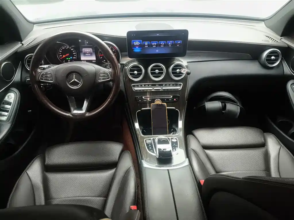 Mercedes-Benz GLC 2017 GLC 260 4MATIC Dynamic фото 10