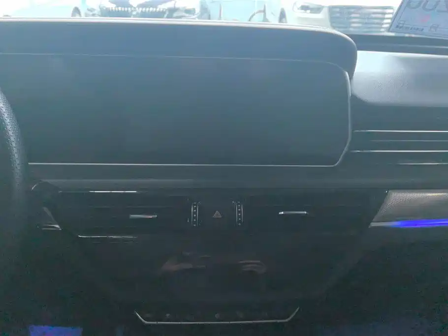 Hongqi HS5 2022 2.0T Smart Connect Flagship AWD Edition фото 13