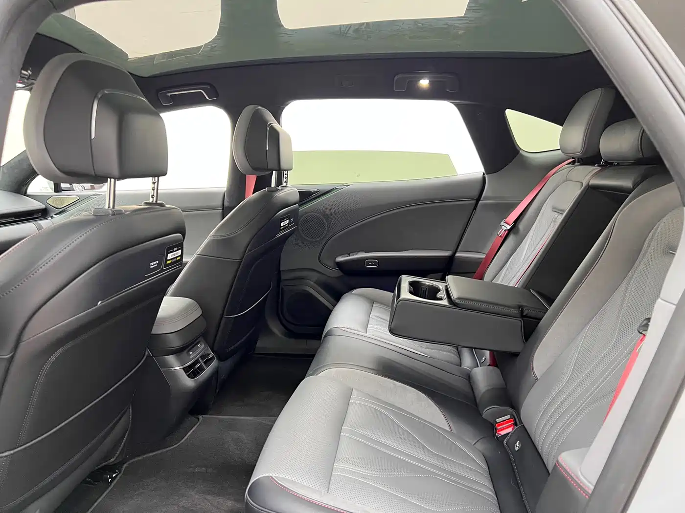 ZEEKR EXTREME KRYPTON 007GT