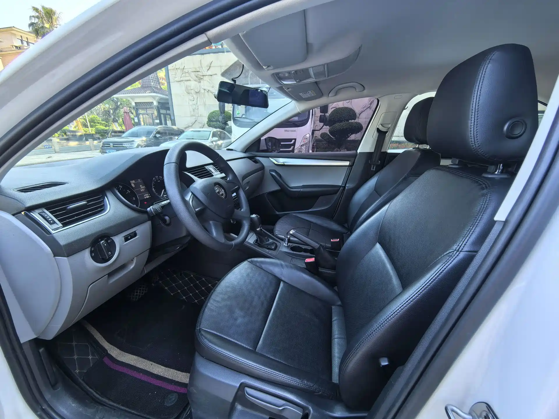 Photo 4 - Škoda Octavia