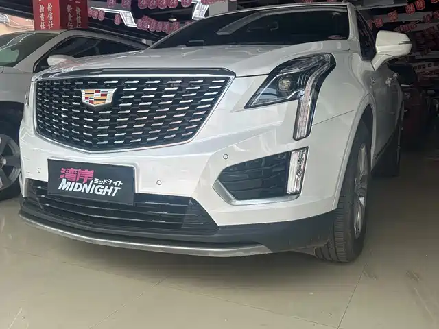 CADILLAC XT5