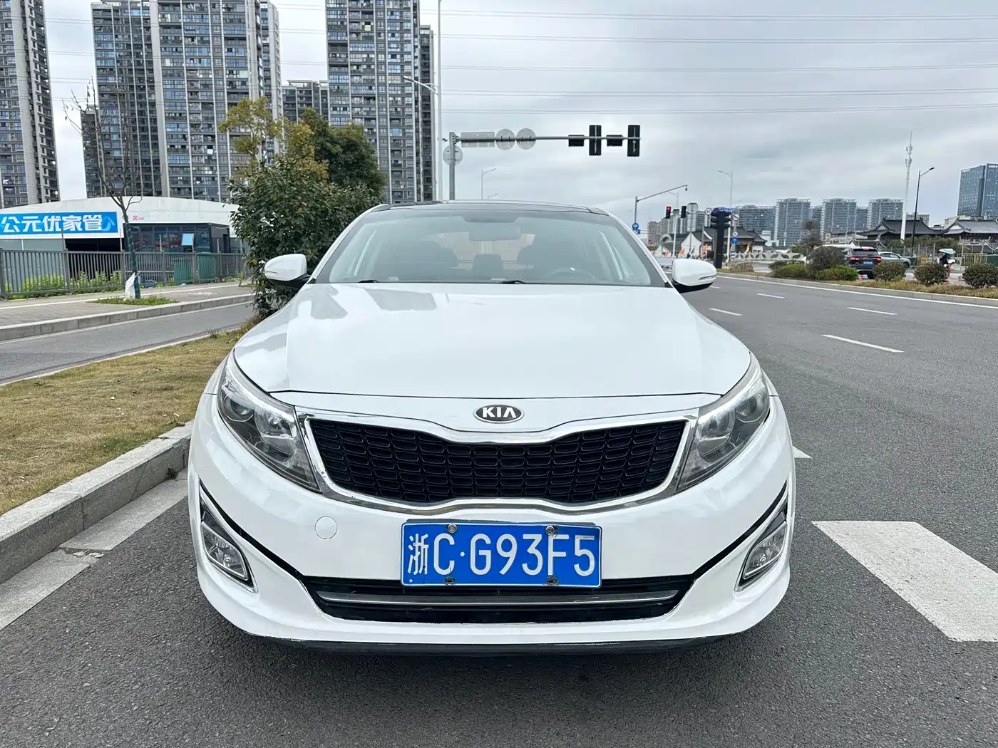 Kia K5 2014 2.0L Automatic LUXURY фото 2