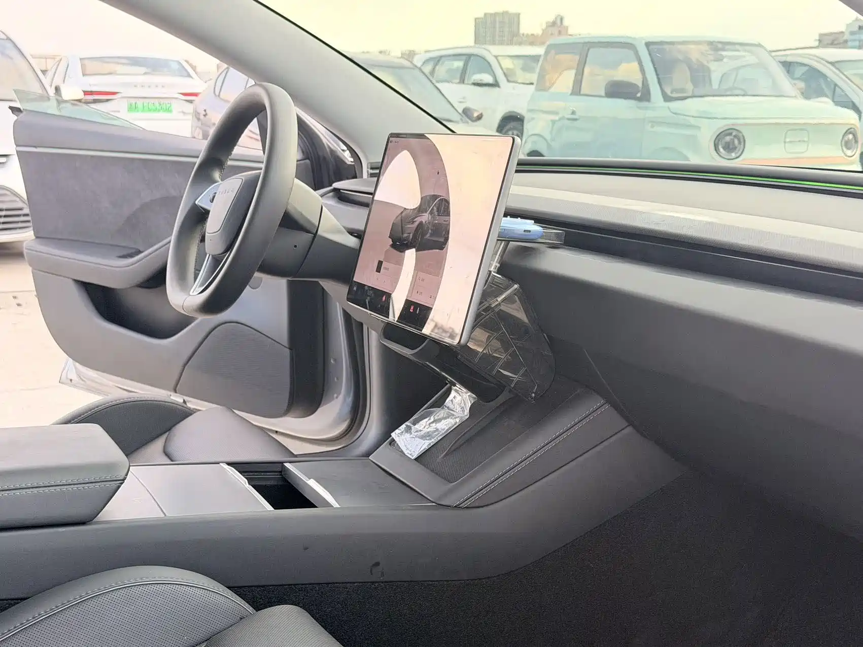 Фото 11 - Tesla Model 3