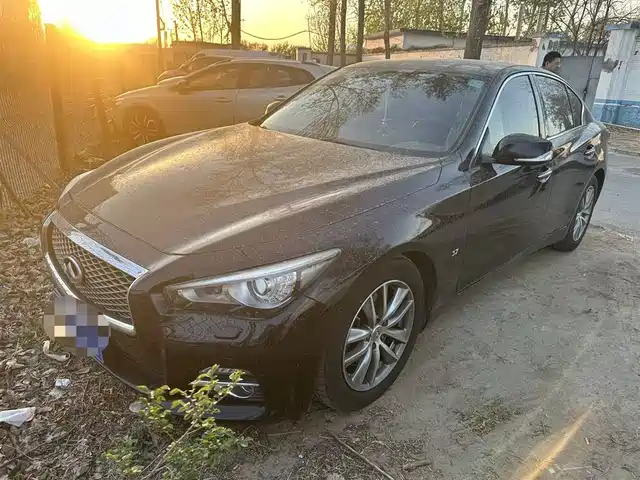 INFINITI Q50