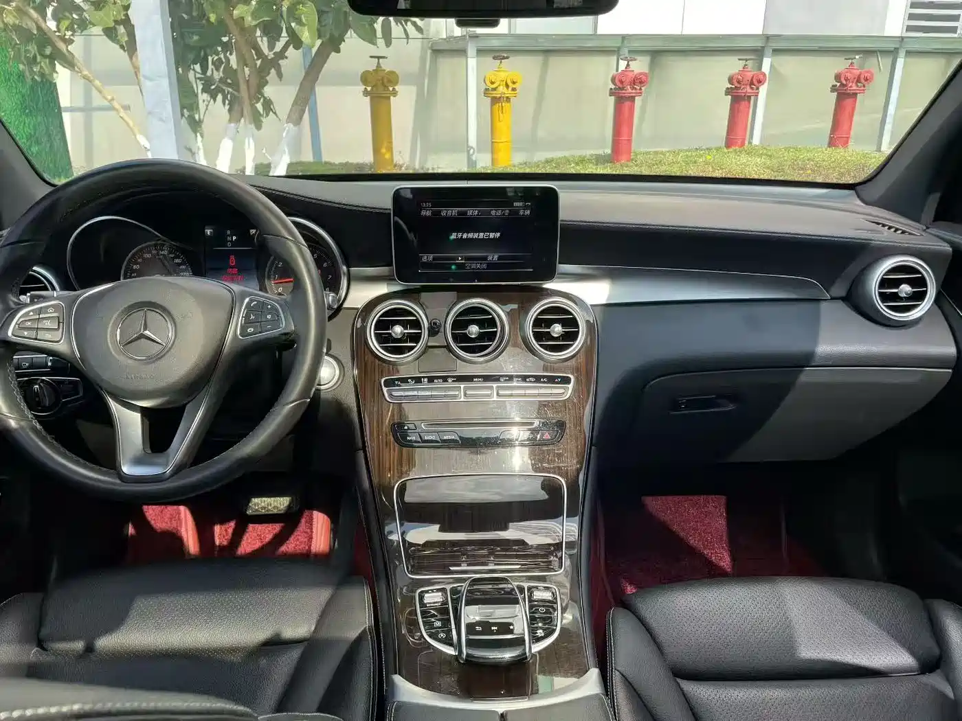 Mercedes-Benz GLC 2017 GLC 260 4MATIC Luxury фото 5