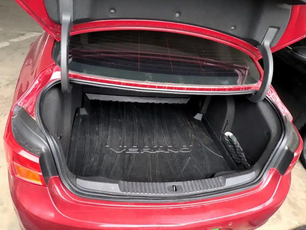 Photo 19 - Buick Verano