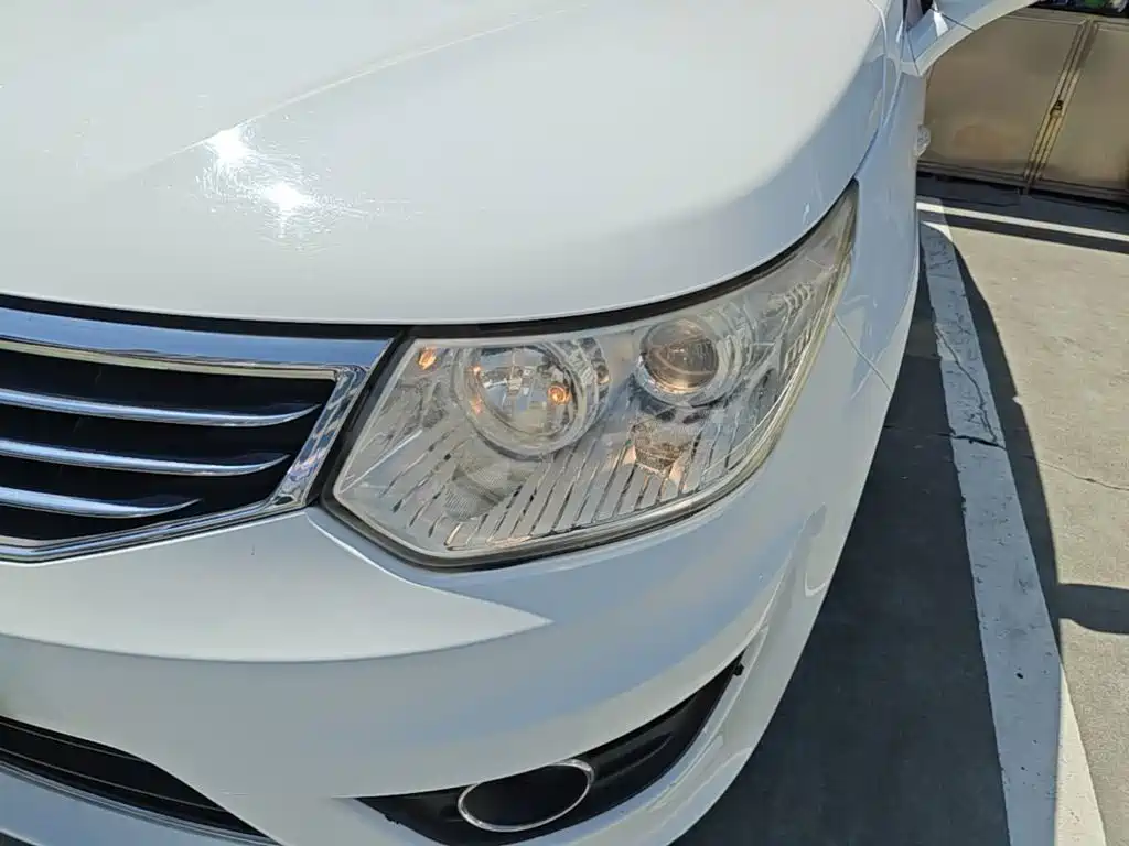 Cowin Kaiyi C3 2017 2015 1.5L Manual Gold Diamond