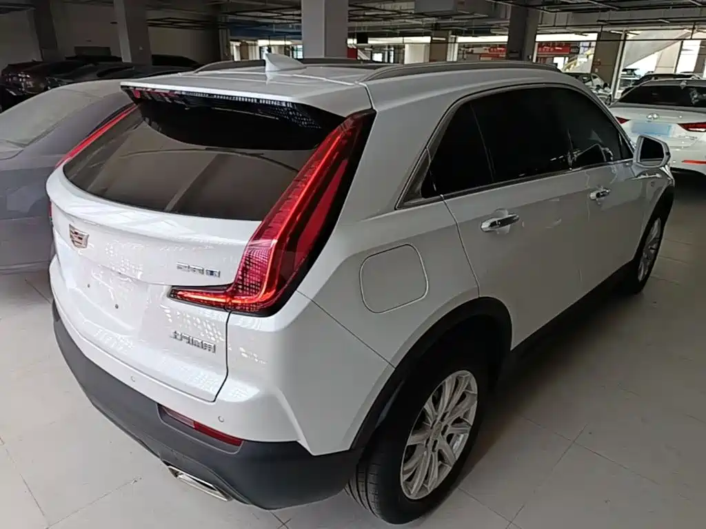 Cadillac XT4 2022 2022 28T FWD Style