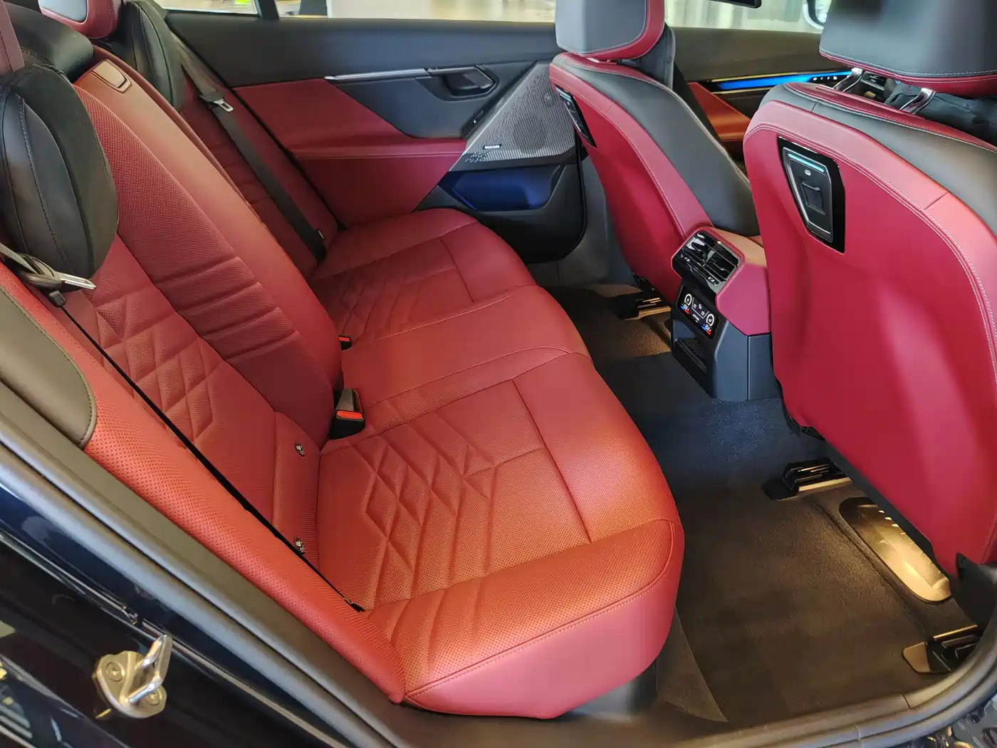 BMW i5 2025 eDrive 40L M Sport Package фото 34