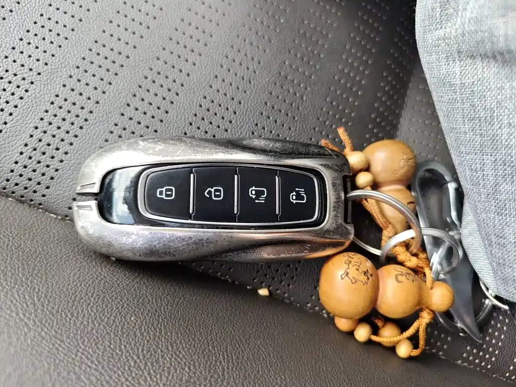 FORD TOURUIOU