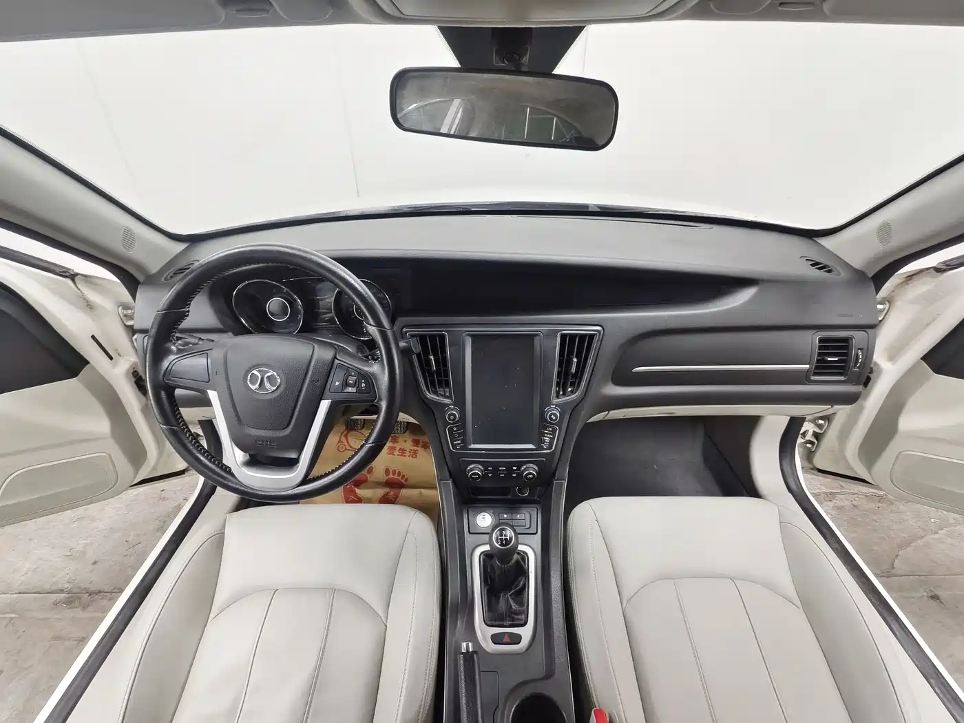 Фото 9 - BAIC Senova D50